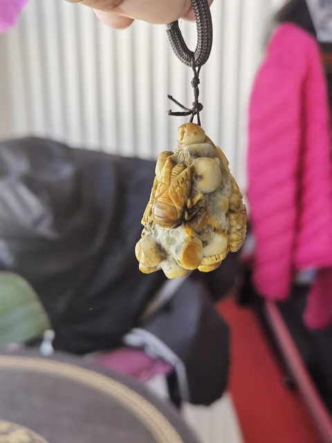 古玩玉器籽料花墜拍賣，當前價格300元