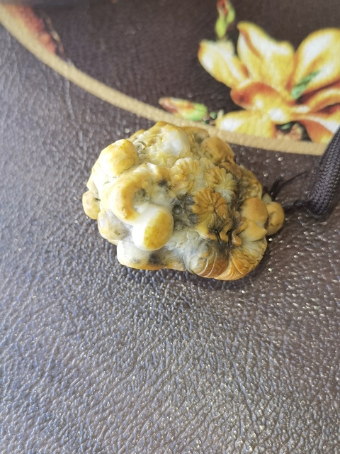 古玩玉器籽料花墜拍賣，當前價格300元