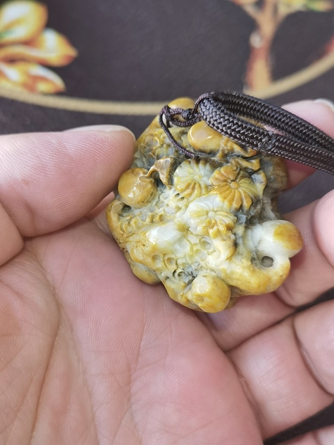 古玩玉器籽料花墜拍賣，當前價格300元