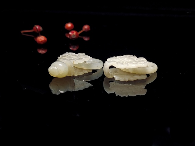 古玩玉器清代和田玉雕“耳飾”兩只拍賣,當前價格1800元