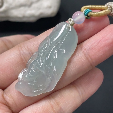古玩玉器253翡翠靈狐掛件 配珠非A 送證書拍賣，當前價格350元