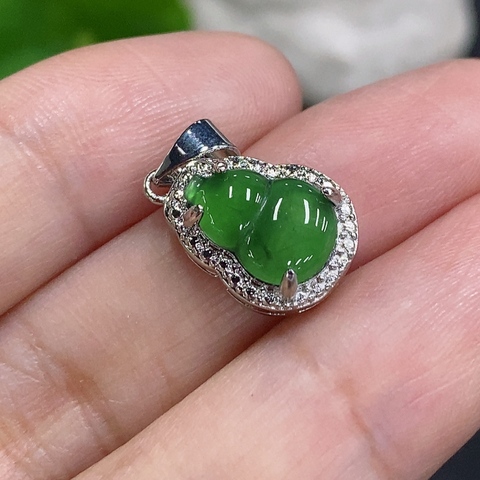 古玩玉器珍稀精品 翡翠葫蘆鑲嵌吊墜 (正冰種滿綠)拍賣,當前價格1980元