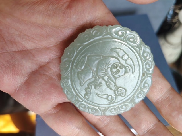 古玩玉器和田玉雕“童子祝壽”牌拍賣,當前價格1200元