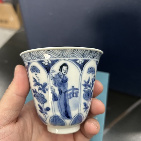 古玩陶瓷清康熙青花四美圖鈴鐺杯拍賣,當(dāng)前價(jià)格3200元