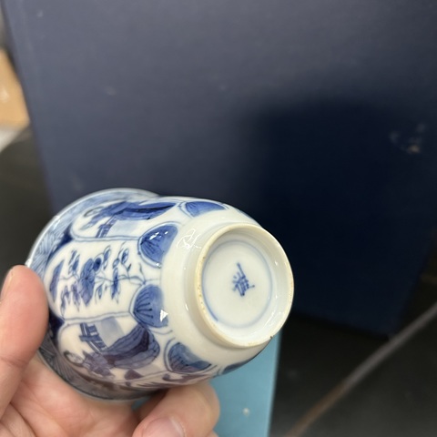 古玩陶瓷清康熙青花四美圖鈴鐺杯拍賣,當(dāng)前價(jià)格3200元