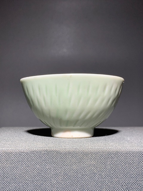 古玩陶瓷清中期粉青釉茶杯拍賣,當前價格450元