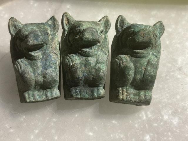 古玩雜項漢·漆器熊足拍賣,當前價格3000元