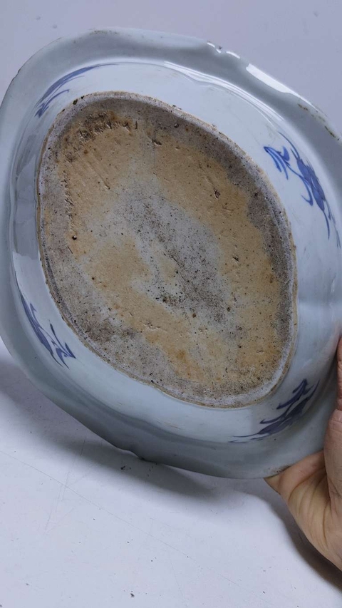 古玩陶瓷樓臺亭閣山水紋青花蓋盤拍賣，當(dāng)前價(jià)格1999元