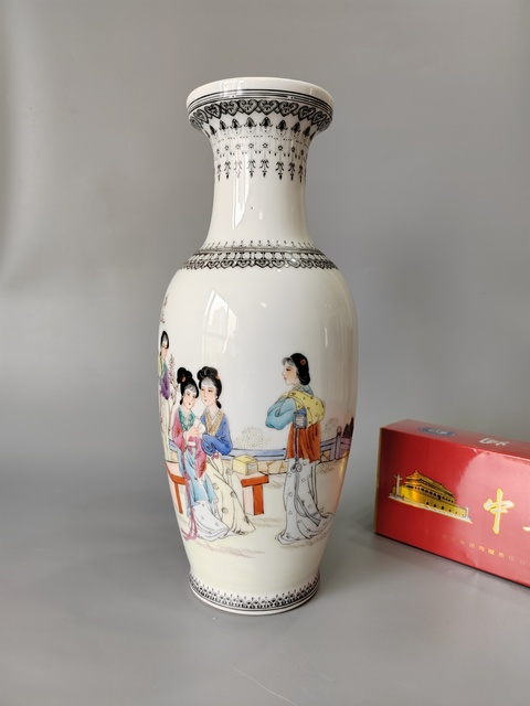 古玩陶瓷567精品仕女瓶·四美博覽圖拍賣，當前價格2888元
