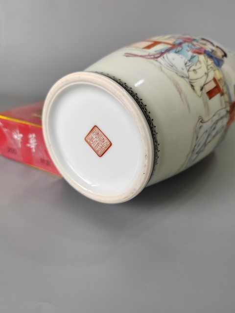 古玩陶瓷567精品仕女瓶·四美博覽圖拍賣，當前價格2888元