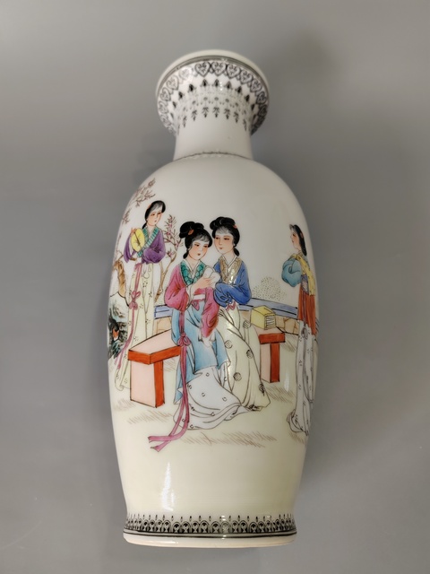 古玩陶瓷567精品仕女瓶·四美博覽圖拍賣，當前價格2888元