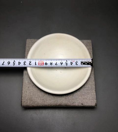 古玩陶瓷五代，邢窯白釉唇口盞拍賣，當前價格3000元