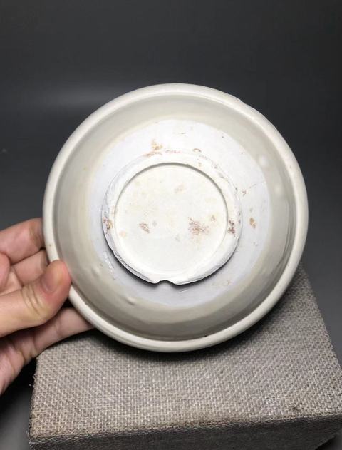 古玩陶瓷五代，邢窯白釉唇口盞拍賣，當前價格3000元