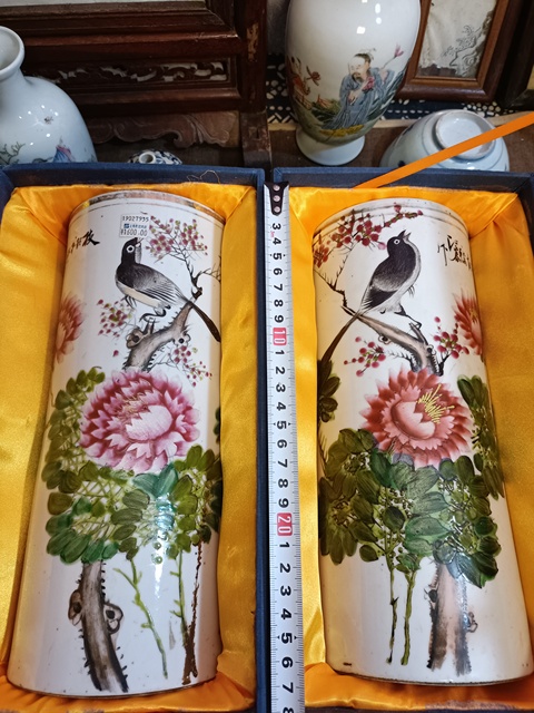 古玩陶瓷民國淺降花鳥紋帽筒拍賣,當(dāng)前價格5888元