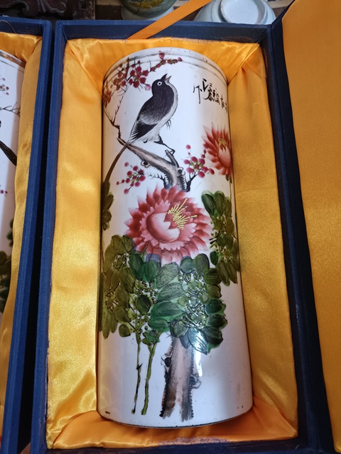 古玩陶瓷民國淺降花鳥紋帽筒拍賣,當(dāng)前價格5888元