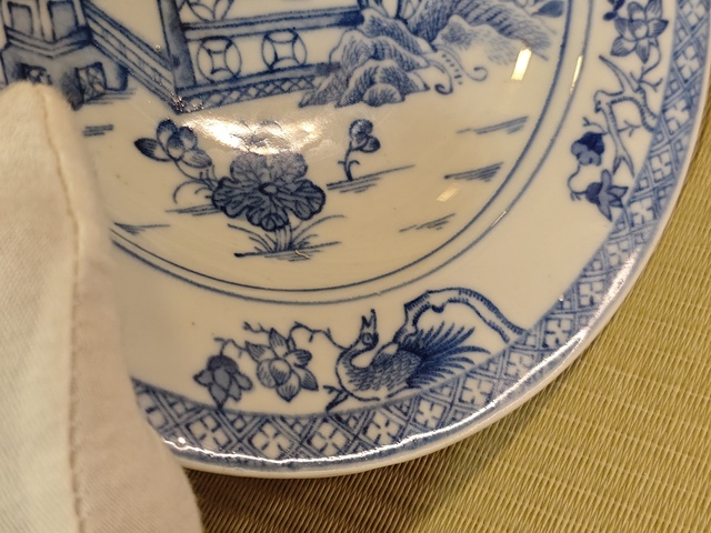 古玩陶瓷清乾隆.青花山水紋折沿掛壁盤拍賣,當(dāng)前價(jià)格1600元