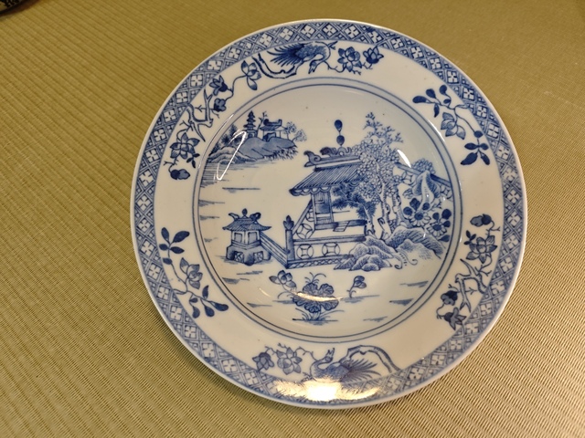 古玩陶瓷清乾隆.青花山水紋折沿掛壁盤拍賣,當(dāng)前價(jià)格1600元