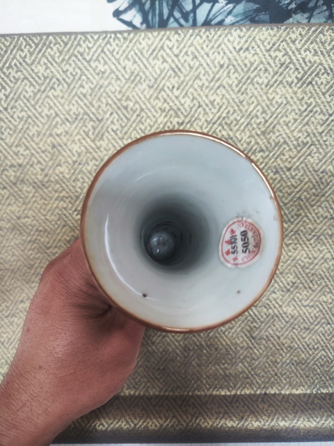 古玩陶瓷山水人物紋青花束腰花觚拍賣,當前價格5800元