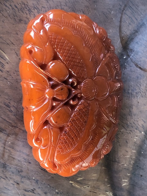 古玩雜項(xiàng)蜜蠟蝴蝶雕件拍賣,當(dāng)前價格10000元