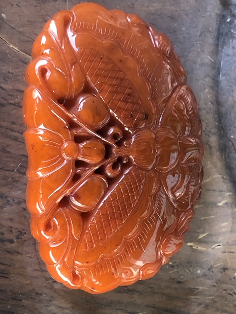 古玩雜項(xiàng)蜜蠟蝴蝶雕件拍賣,當(dāng)前價格10000元