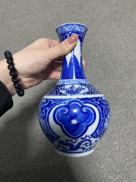 古玩陶瓷青花賞瓶拍賣,當(dāng)前價格14000元