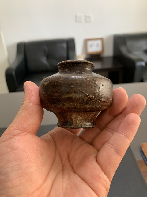古玩陶瓷褐釉水盂拍賣,當前價格1500元