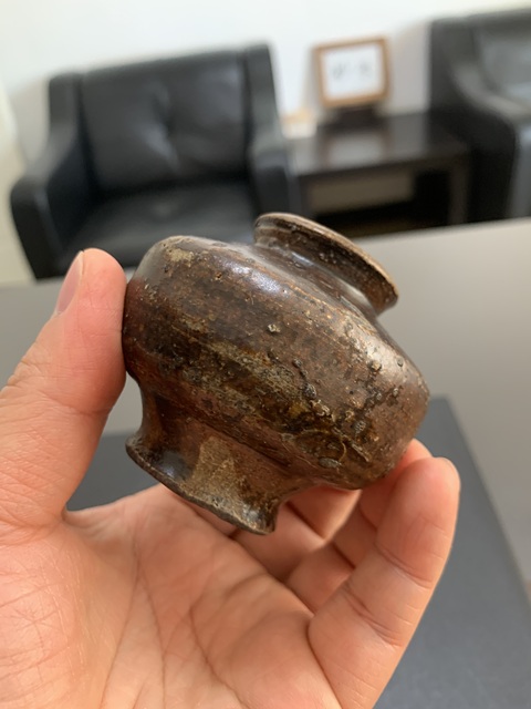 古玩陶瓷褐釉水盂拍賣,當前價格1500元
