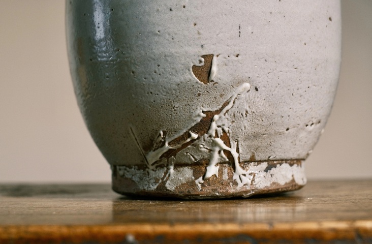 古玩陶瓷青白釉盤口瓶真品鑒賞圖