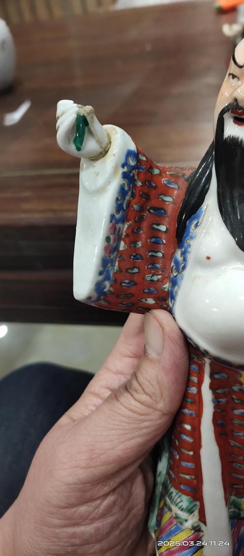 古玩陶瓷民國(guó)粉彩八仙造像拍賣(mài)，當(dāng)前價(jià)格380元