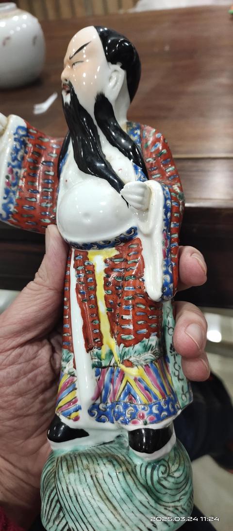 古玩陶瓷民國(guó)粉彩八仙造像拍賣(mài)，當(dāng)前價(jià)格380元