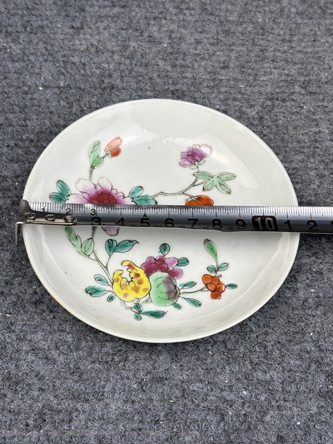 古玩陶瓷粉彩花卉紋盤拍賣,當前價格688元