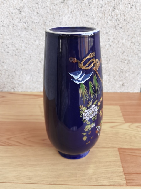 古玩陶瓷藍釉彩繪描金瓶拍賣,當前價格350元