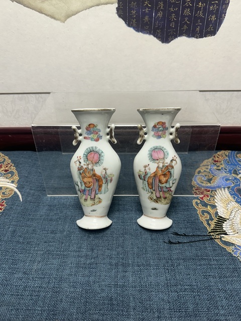 古玩陶瓷清同治超細(xì)路精品粉彩人物紋壁瓶一對拍賣，當(dāng)前價格6500元