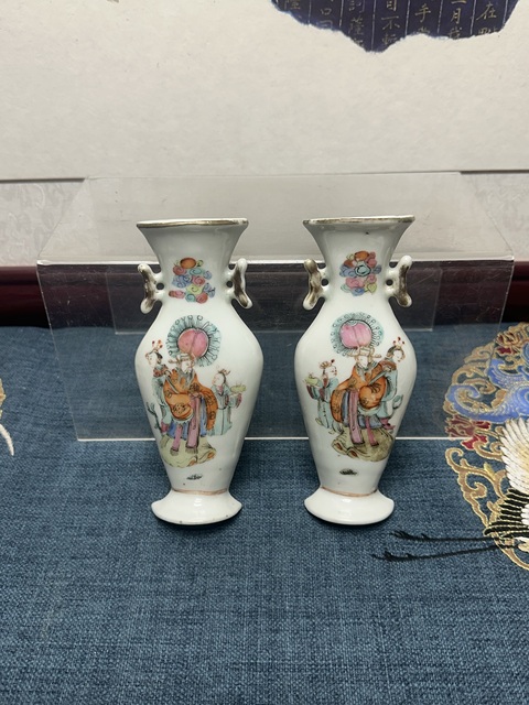 古玩陶瓷清同治超細(xì)路精品粉彩人物紋壁瓶一對拍賣，當(dāng)前價格6500元