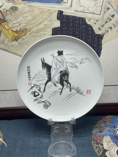 古玩陶瓷70年代精品張果老刻瓷盤拍賣,當前價格369元