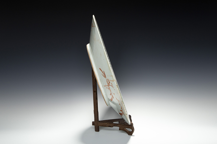古玩陶瓷晚清·粉彩錦雞牡丹紋大盤拍賣,當(dāng)前價(jià)格5000元