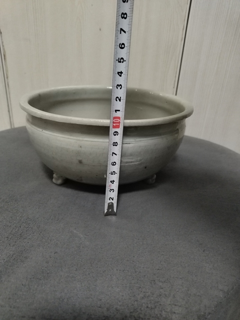古玩陶瓷明代龍泉青瓷三足獸首香爐拍賣，當前價格3600元