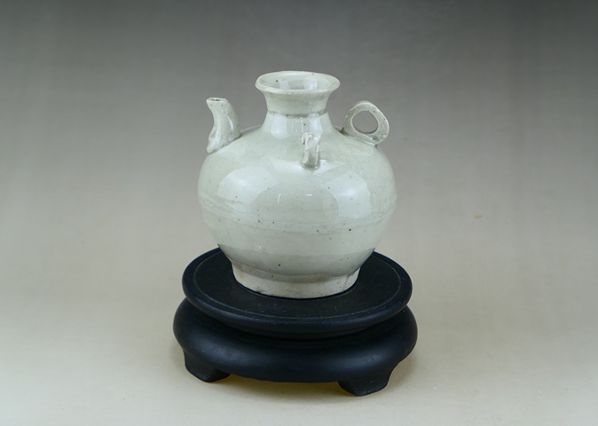 古玩陶瓷明晚期·青白釉三系執(zhí)壺拍賣，當(dāng)前價(jià)格158元
