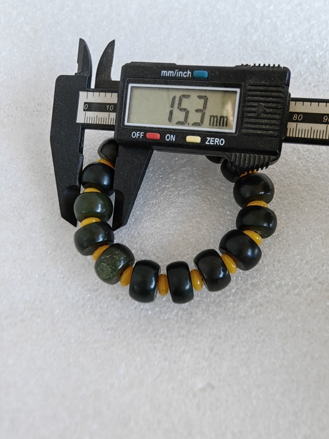 古玩玉器和田玉珠串拍賣,當前價格298元