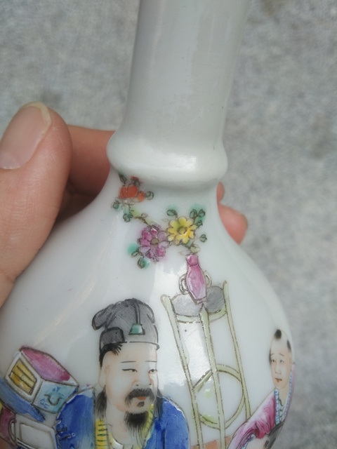 古玩陶瓷民國粉彩蘇東坡洗硯圖弦紋瓶拍賣,當前價格3888元