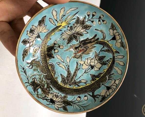 古玩陶瓷清晚·大雅齋風格松石綠地粉彩龍穿花紋杯碟一套拍賣，當前價格3600元