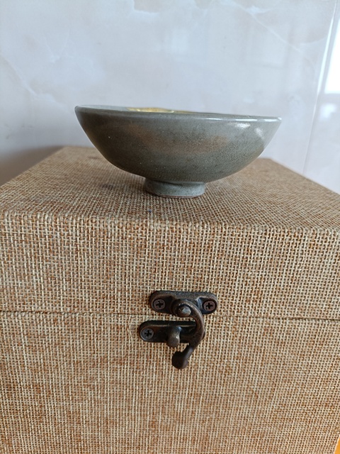 古玩陶瓷元代龍泉窯青瓷杯拍賣，當前價格199元