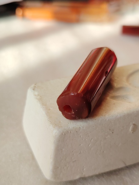 古玩玉器天然紅瑪瑙單珠拍賣，當前價格66元