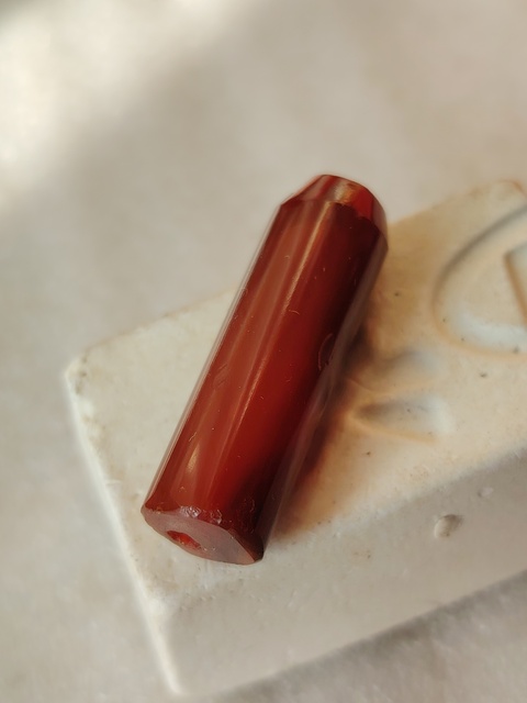 古玩玉器天然紅瑪瑙單珠拍賣，當前價格66元