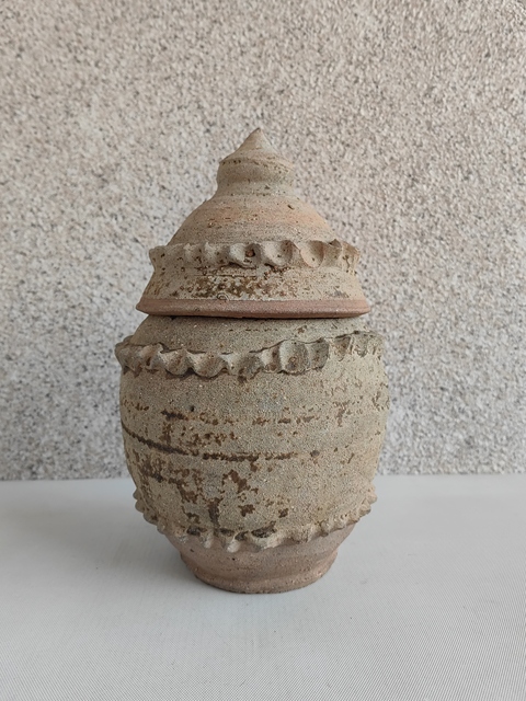 古玩陶瓷褐釉蓋罐拍賣,當前價格480元