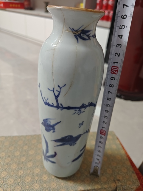 古玩陶瓷花鳥紋青花一筒瓶拍賣,當前價格23000元
