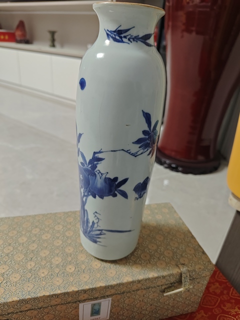 古玩陶瓷花鳥紋青花一筒瓶拍賣,當前價格23000元