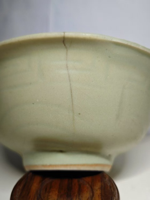 古玩陶瓷明早期翠青釉刻花碗拍賣,當前價格6543元