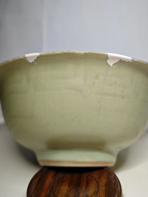 古玩陶瓷明早期翠青釉刻花碗拍賣,當前價格6543元