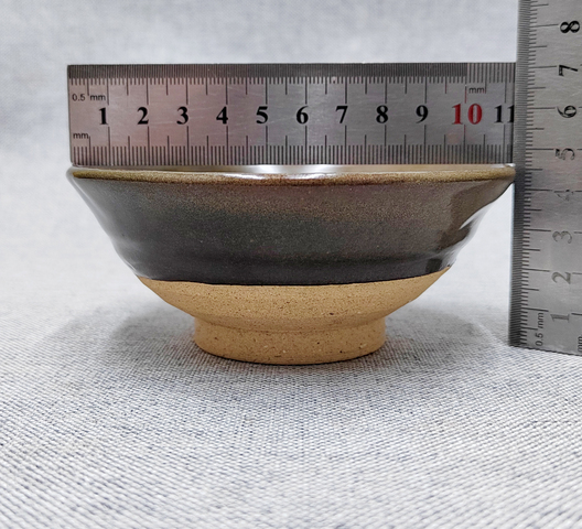 古玩陶瓷挺不錯的一個明代茶葉末釉茶盞拍賣,當前價格180元